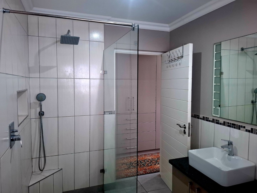 2 Bedroom Property for Sale in Hartenbos Central Western Cape